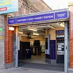 Ensuite Stylish Studio - 3 Min To Trains - Pass The Keys