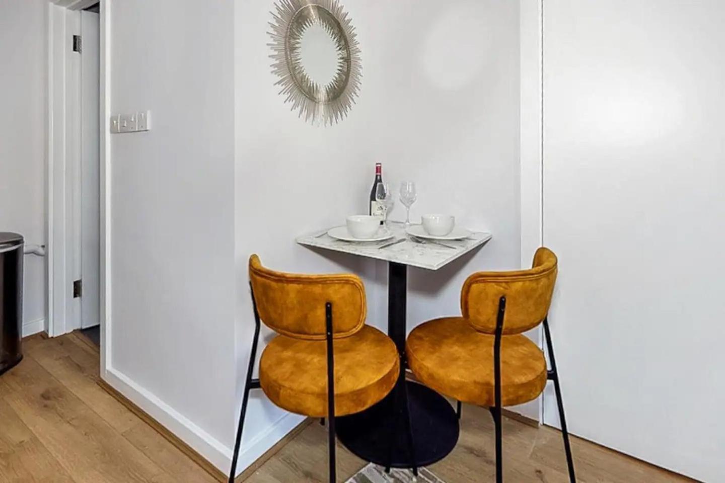 Appartamento Ensuite Stylish - 3 Min To Trains - Pass The Keys Londra